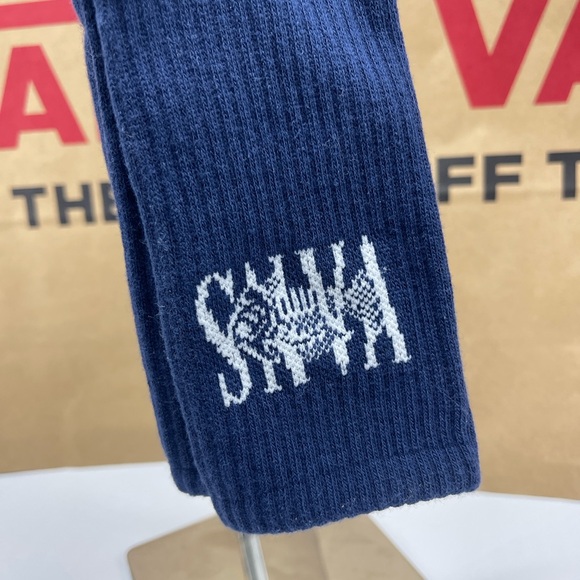 VANS "Off The Wall" socks 
New with the tag authentic Vans socks (1 pair) - Picture 10 of 16